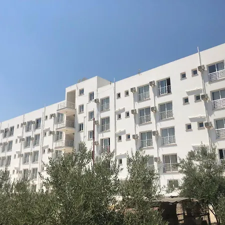 Ekin Adademir Yurt * Никосия